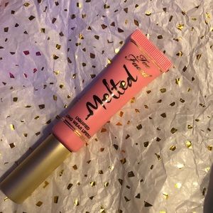NIB Too Faced Melted Lipstick In Melted Frosting💋